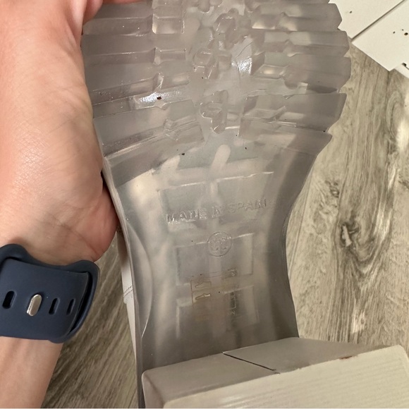 Free People James Ice Leather Chelsea Boots - Picture 12 of 16